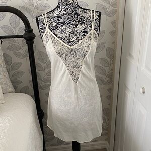 Vintage Gold Label Victoria’s Secret white slip dress chemise (runs small!)